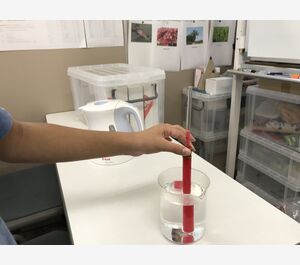 水もあたたまると膨張する